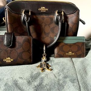 Coach purse with matching wallet and card holder